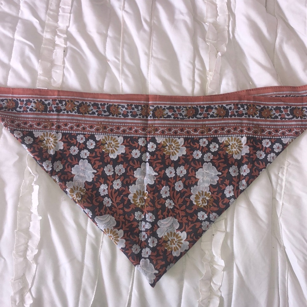 Madewell neck/bag scarf